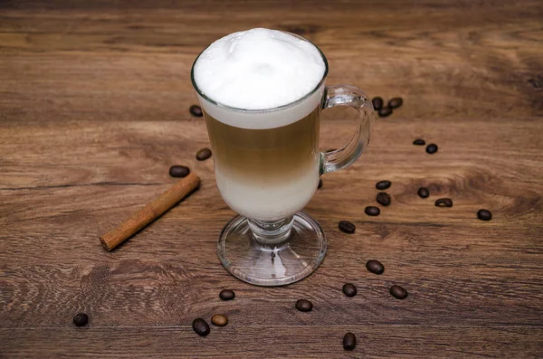 Koffie drinken in een mooie verpakking — Stockfoto