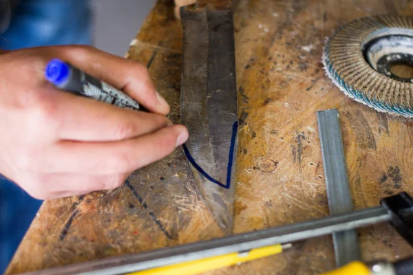 Immagine Vecchio Coltello Tavolo Legno Lama Caccia Vintage Arrugginito — Foto Stock