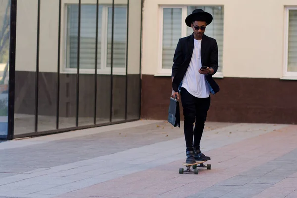 Concept Young Fast Mobile Manager Funny Buisinessman Skateboard Black Suit — Stock Photo, Image