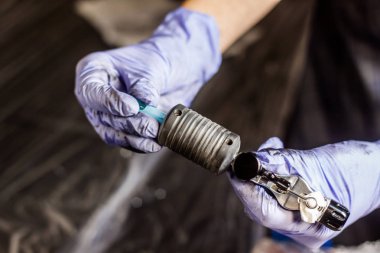 el makine ile tattooer