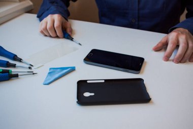 cep telefonu tamiri yakın çekim 