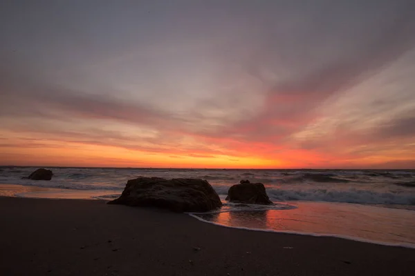 Красивый Морской Пейзаж Время Восхода Солнца Красочные Розовые Оранжевые Небо — стоковое фото