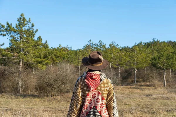 Yong Hipster Woman Traveler Hat Poncho Walking Outdoors — Stock Photo, Image