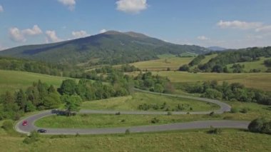 dağlarda güzel yol