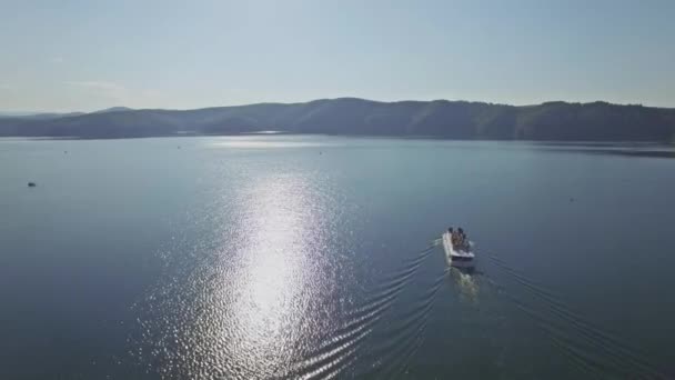 空中的旅游船 — 图库视频影像
