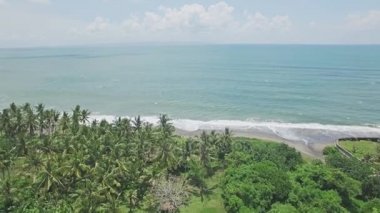 Bali kıyılarının havadan görünümü