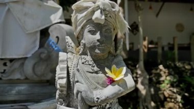 küçük heykel Hinduizm din ile ilgili