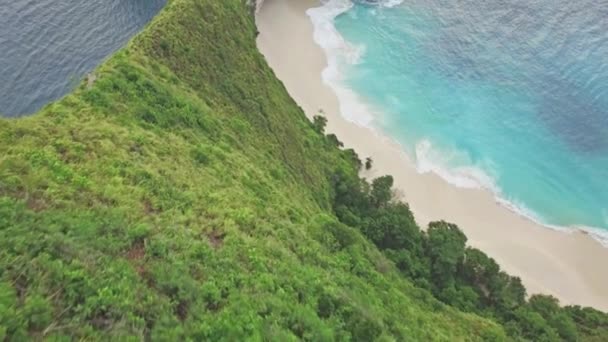 Spiaggia paradisiaca nascosta a Bali in Indonesia — Video Stock