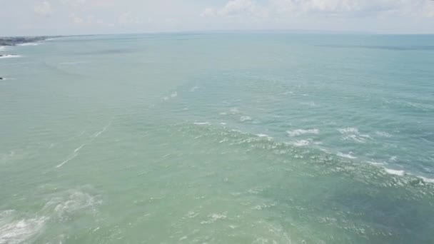 Widok z lotu ptaka z plaży na wyspie Bali — Wideo stockowe