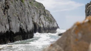 kayalık deniz kıyısı