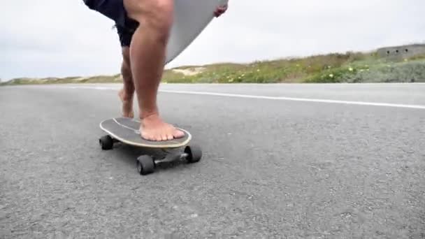 骑短板赤脚 — 图库视频影像
