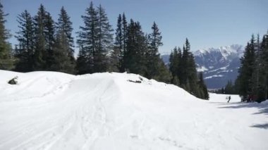 Kayakçı Backflip snowpark, yapıyor