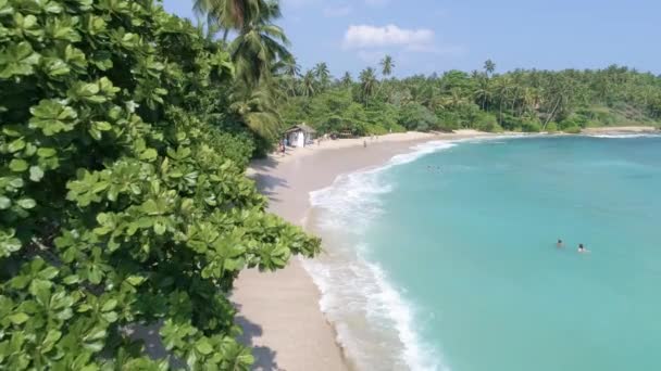 Imágenes Aéreas Una Hermosa Playa Sri Lanka Imágenes Cámara Lenta — Vídeo de stock