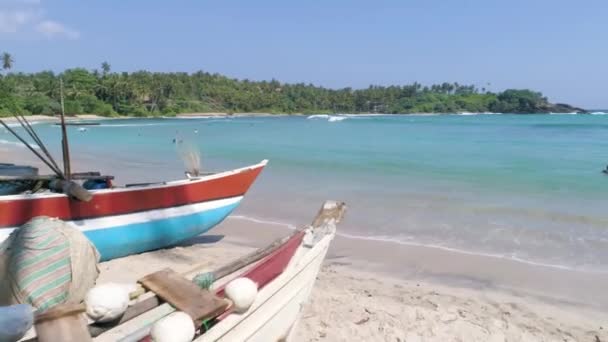 Images Aériennes Quelques Bateaux Pêche Dans Baie Weligama Sri Lanka — Video