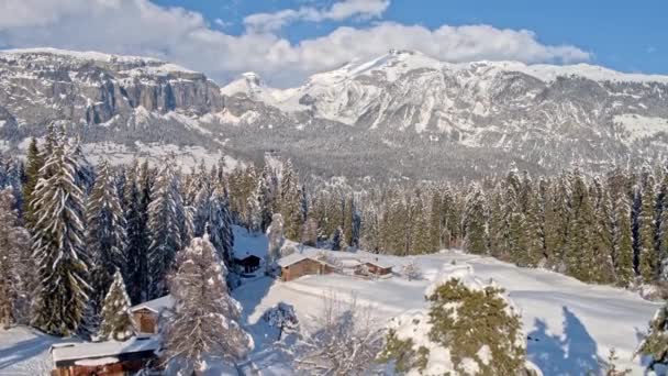 Зимний Пейзаж Швейцарских Горах Воздушный Пейзаж — стоковое видео