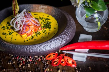 Asya sarı çorbası