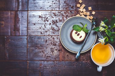 lezzetli tatlı çay ile