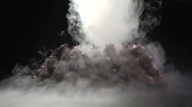 Sıvı nitrojen içinde çikolata çilek zarf.