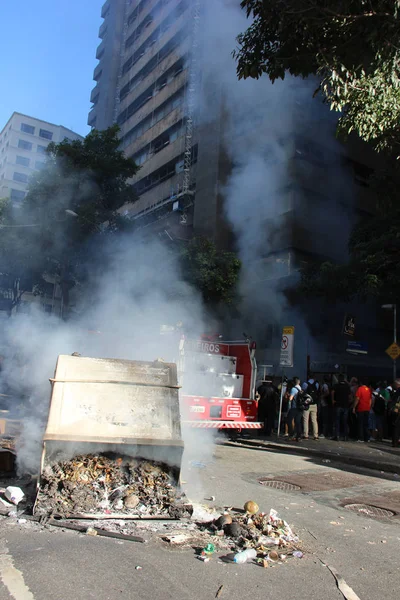 リオ ・ デ ・ ジャネイロの抗議で警察あくせい — ストック写真