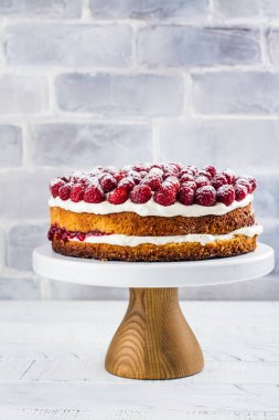 Ev yapımı ahududu cake