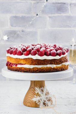 Ev yapımı ahududu cake