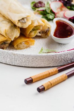 Fried spring rolls sebze ile