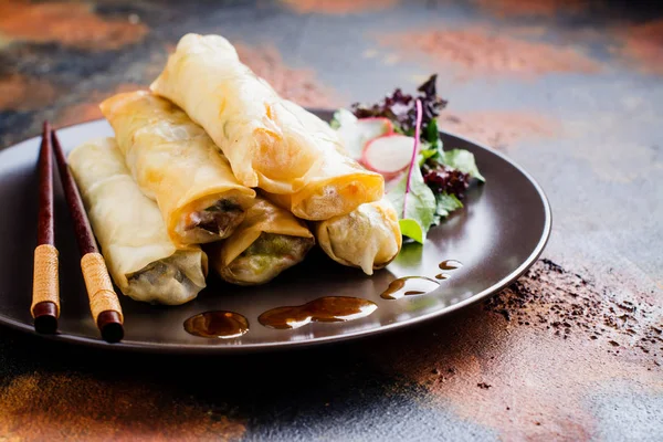 Fried spring rolls sebze ile