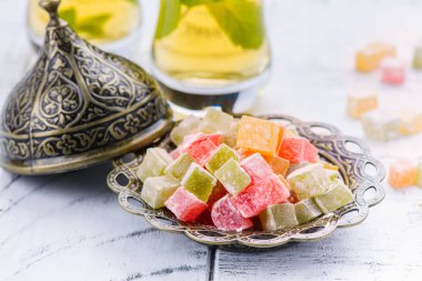 Geleneksel Doğu tatlı rahat lokum