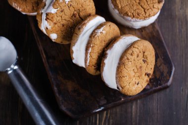 Damla çikolatalı kurabiye