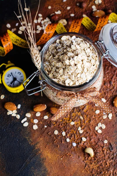 Copos de avena crudos —  Fotos de Stock