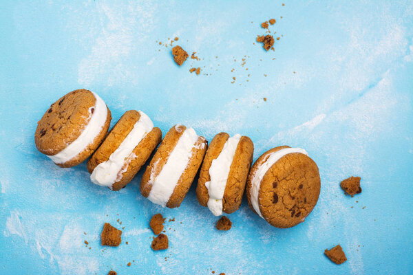 бутерброды с шоколадными капельками
