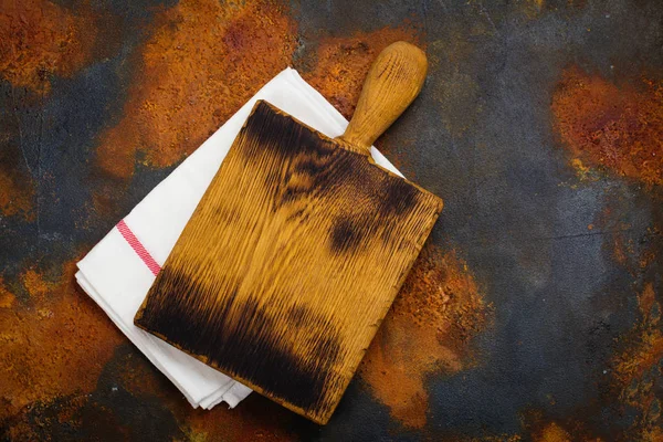 Toalha de cozinha e placa de corte — Fotografia de Stock