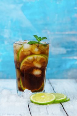 Küba Libre kokteyli 