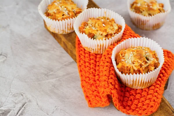 Muffins vegetais com cenoura — Fotografia de Stock