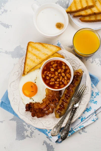 Traditionell engelsk frukost — Stockfoto