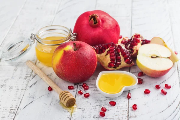 Apel dengan madu dan delima — Stok Foto