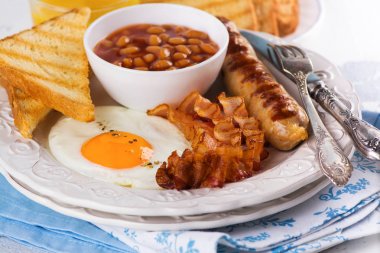 geleneksel İngiliz kahvaltısı 