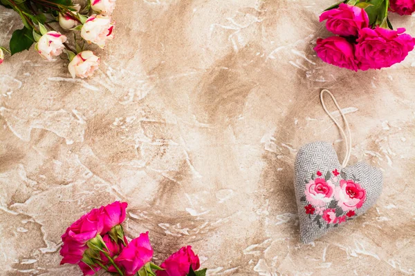 Valentines day background with flowers — Stock Photo, Image