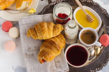 geleneksel Fransız Kahvaltı 