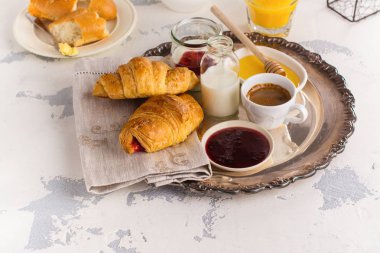 geleneksel Fransız Kahvaltı 