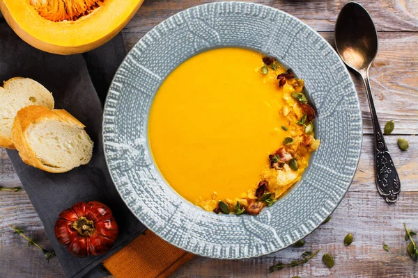 Гарбузовий і морквяний суп — стокове фото