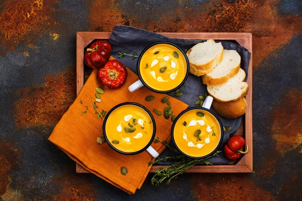 Sopa de calabaza casera — Foto de Stock