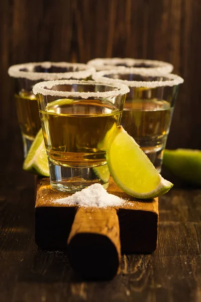 Tequila shots with salt — Stock Photo, Image