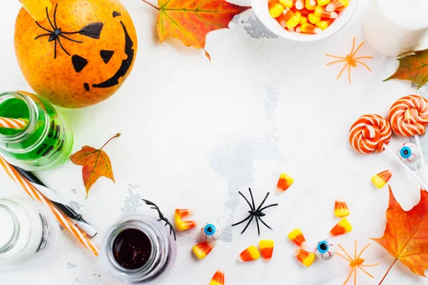 Fundo de Halloween com bebidas — Fotografia de Stock