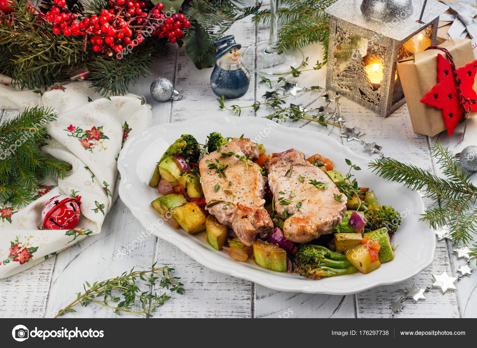 Christmas Roasted Pork With Vegetables Xmas Decorated Table Stock Photo Image By C Happy Lark 176297738