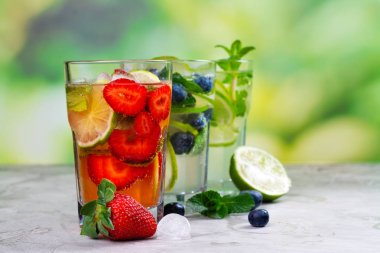 Taze yaz limonata Mojito açık