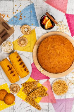 Brezilya ziyafeti Junina parti masası