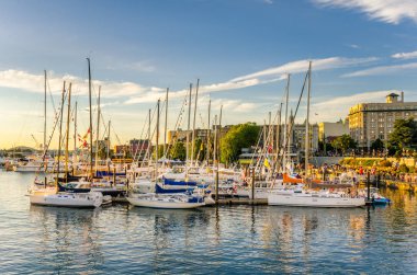 Gün batımında Victoria Inner Harbour