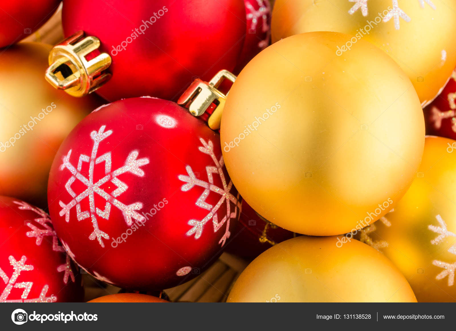 Gros Plan De Boule De Noël Rouge Et Or Photographie