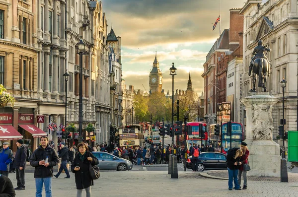 Whitehall při západu slunce, Londýn, Velká Británie — Stock fotografie